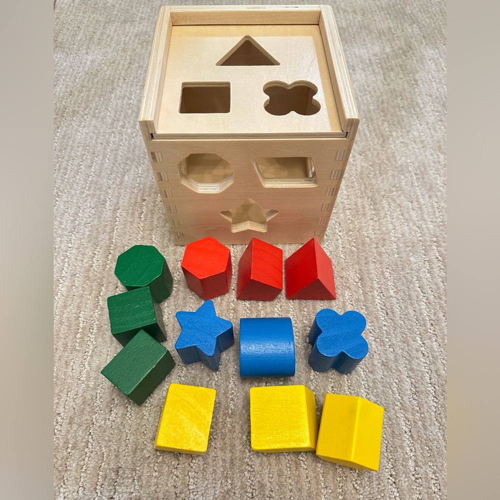 Melissa & Doug Shape Sorting Cube